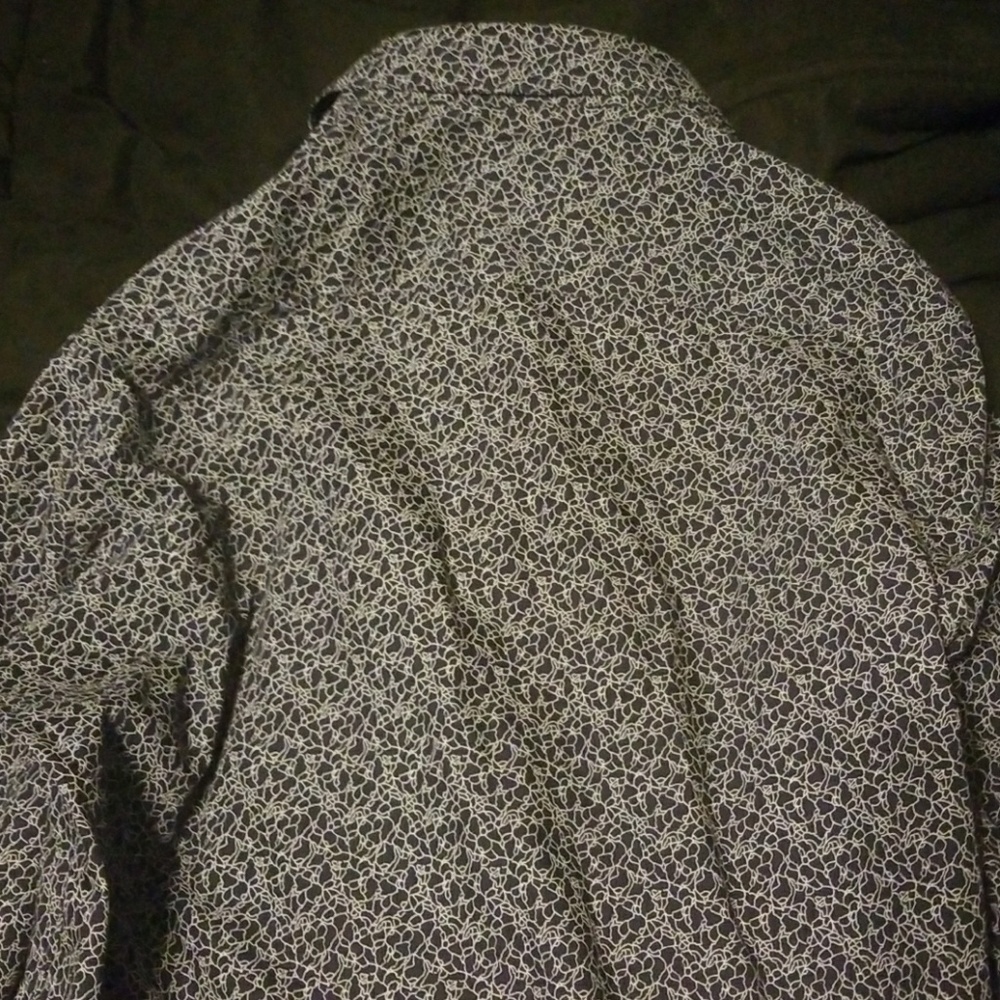 Mens button down - Picture 3 of 3